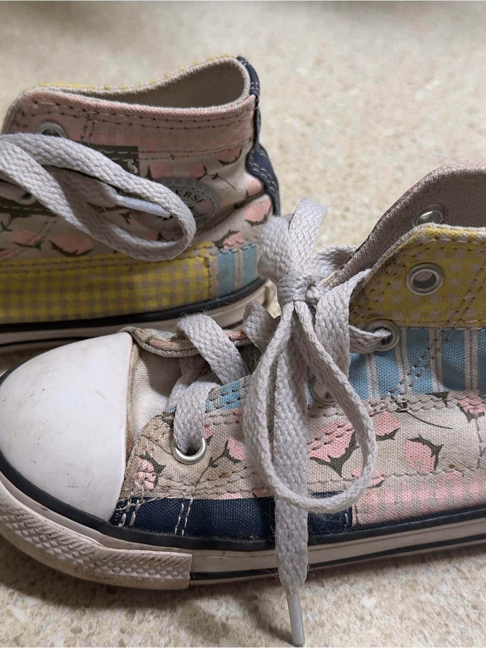 Little girl converse